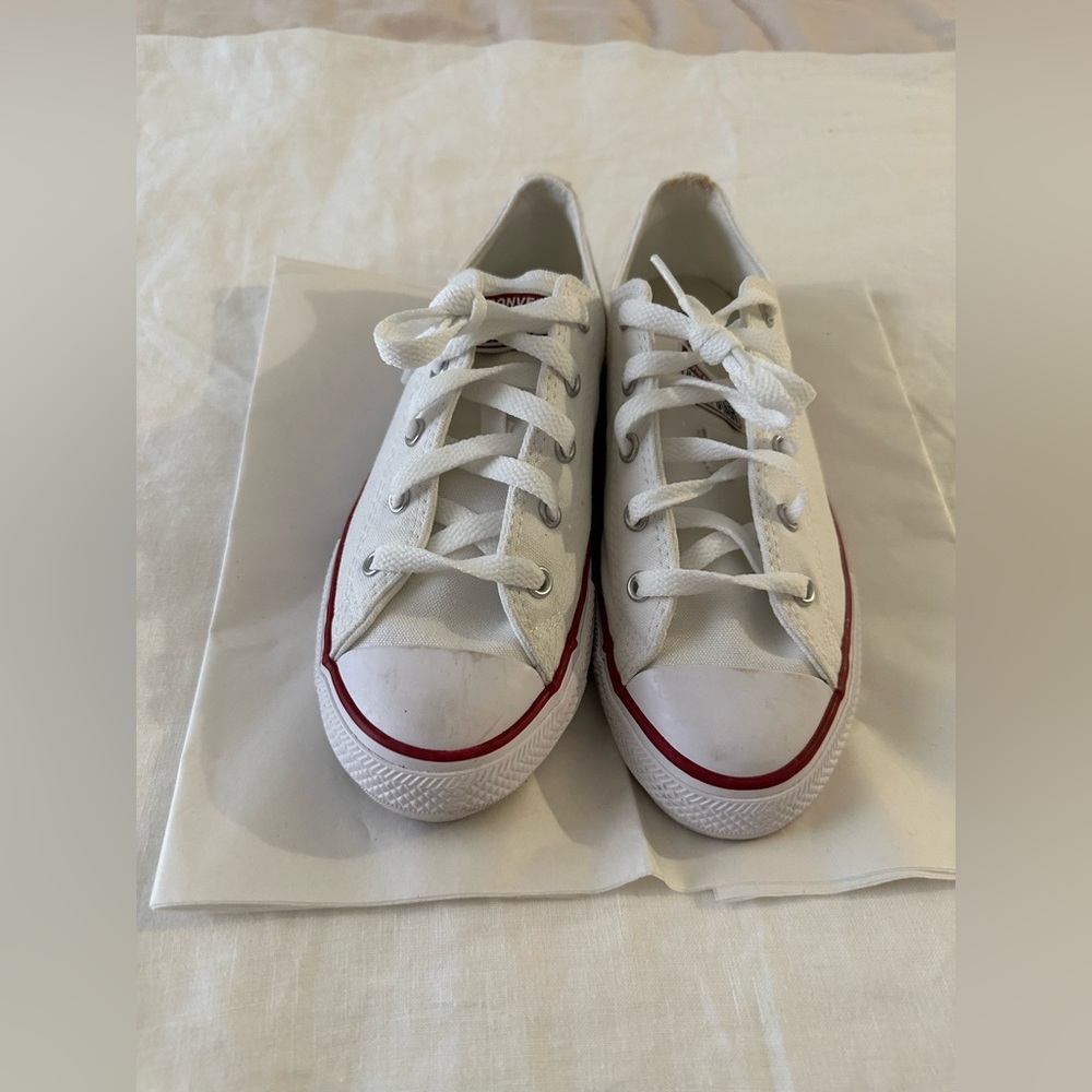 Convers low top